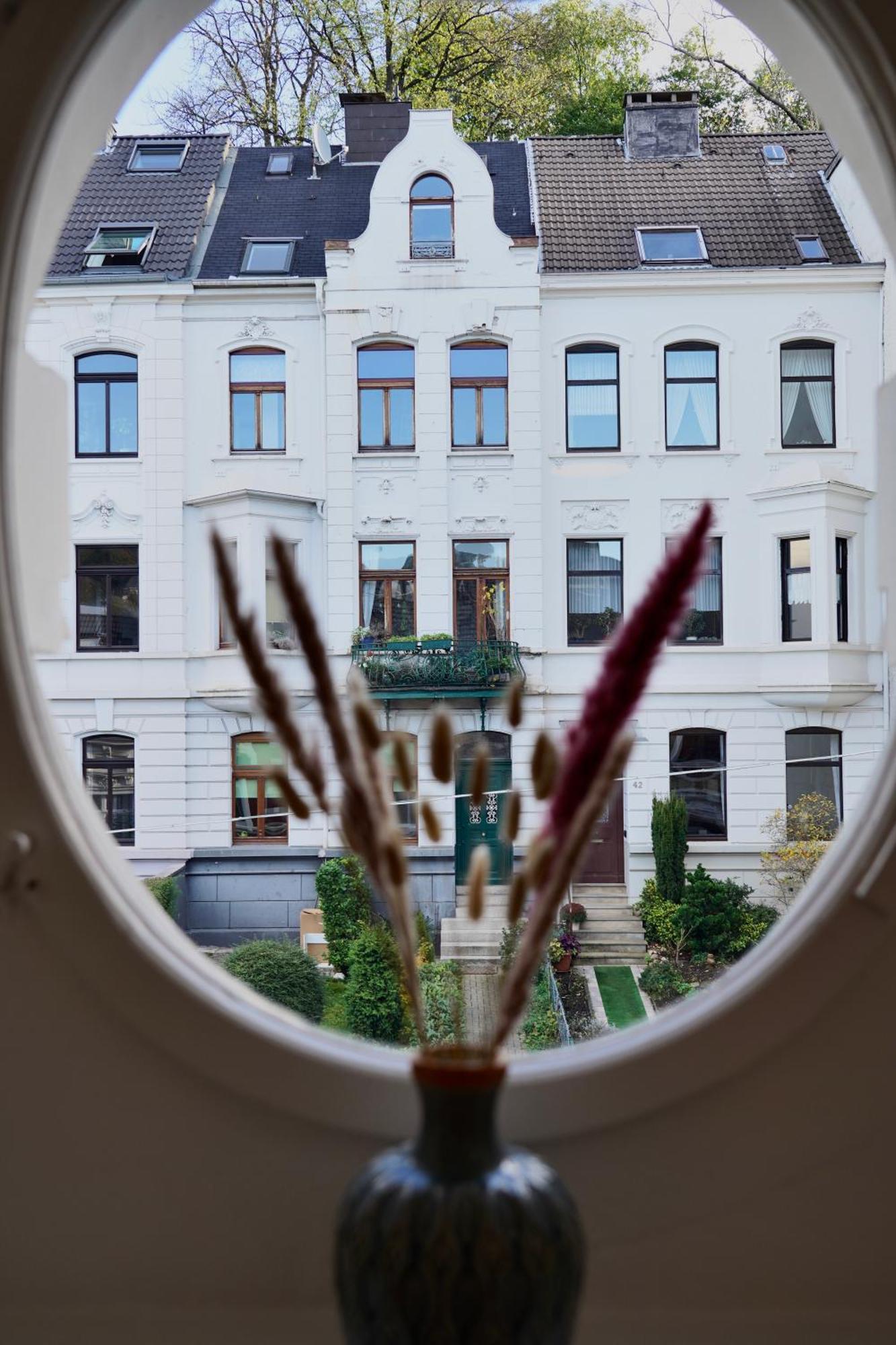 Luxurioeses Altbau Im Szenenviertel Apartment Вупертал Екстериор снимка